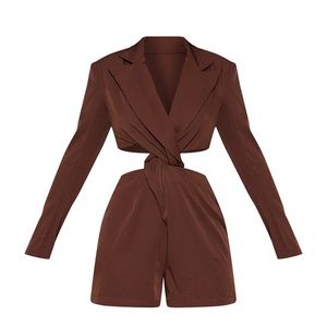 PRETTY LITTLE THING CUT OUT ROMPER ( SIZE8)